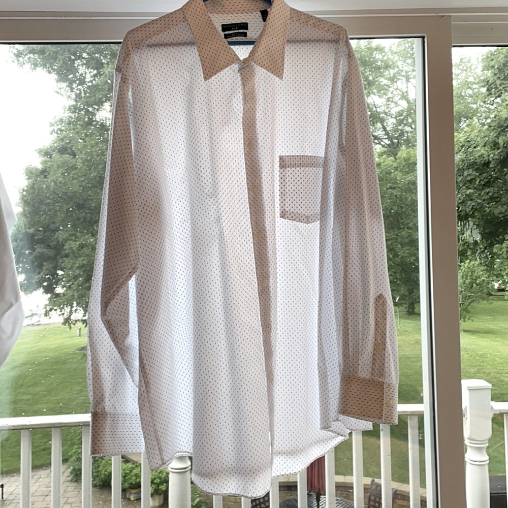 Shaquille O’Neal XLG dress shirt